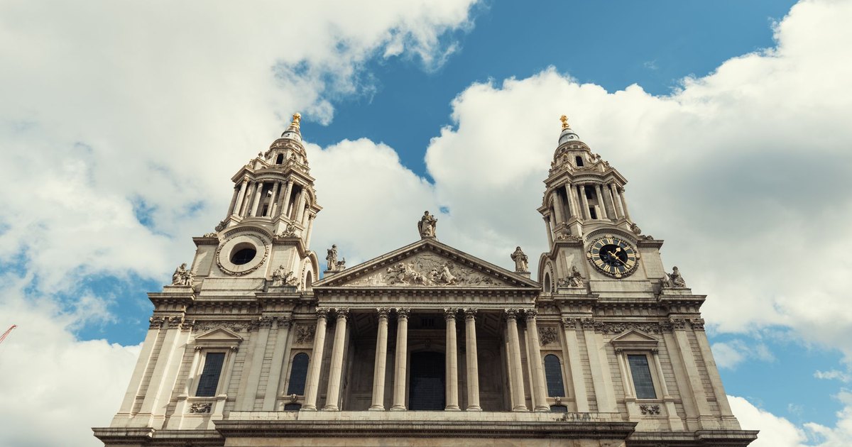 Exterior of a court building in London